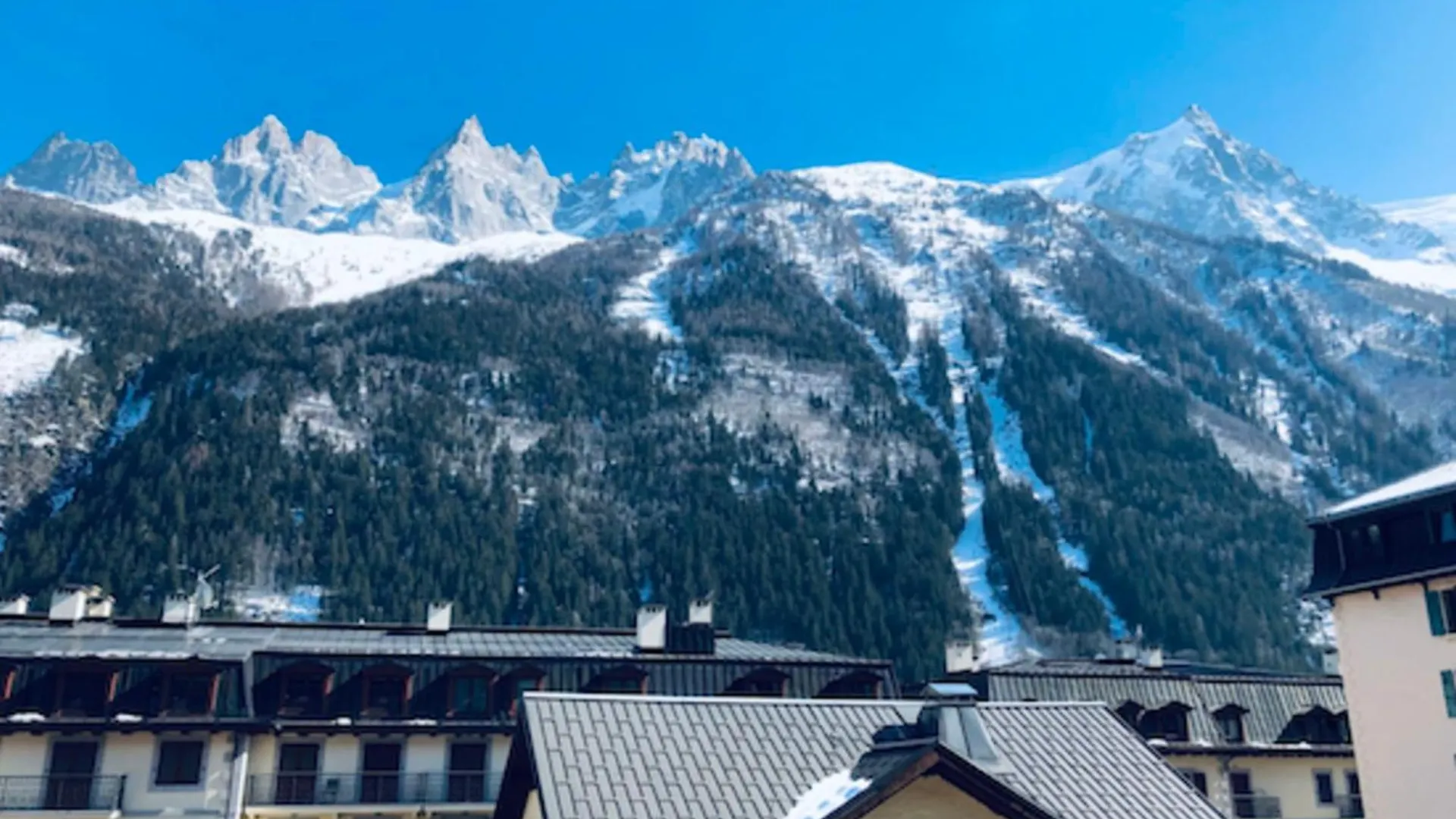 In The Center Of Chamonix With Views Of Mont Blanc Apartamento