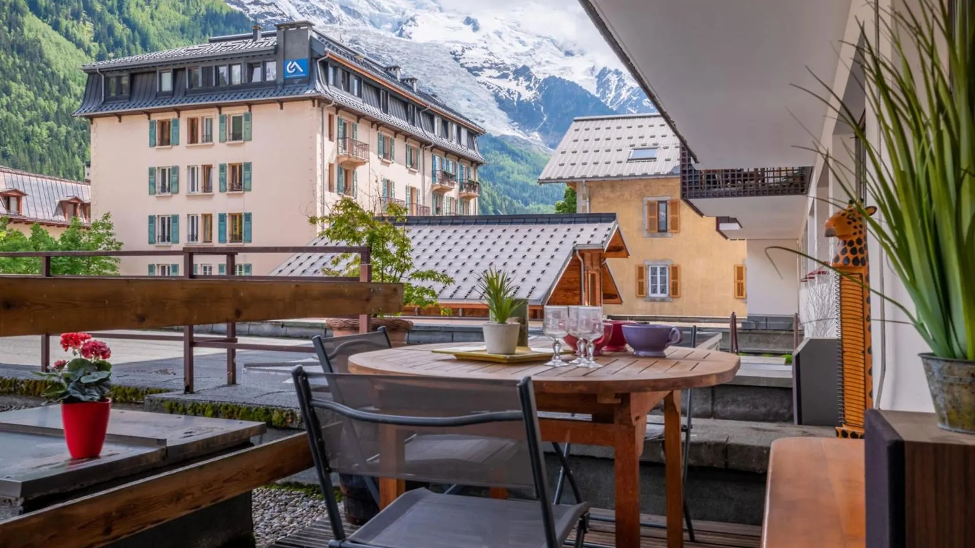In The Center Of Chamonix With Views Of Mont Blanc Apartamento